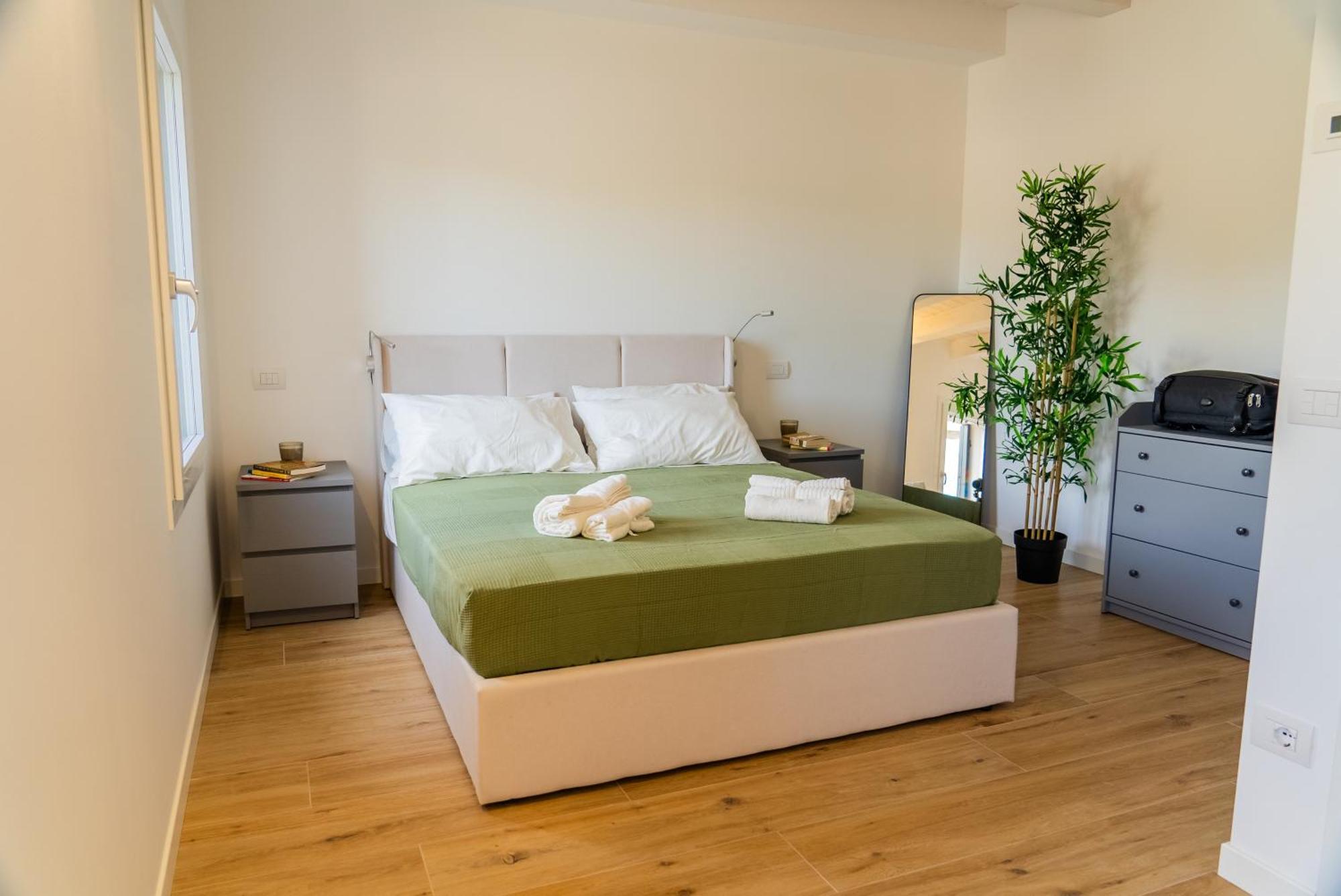 Elegante Appartamento In Centro A Тревизо Екстериор снимка